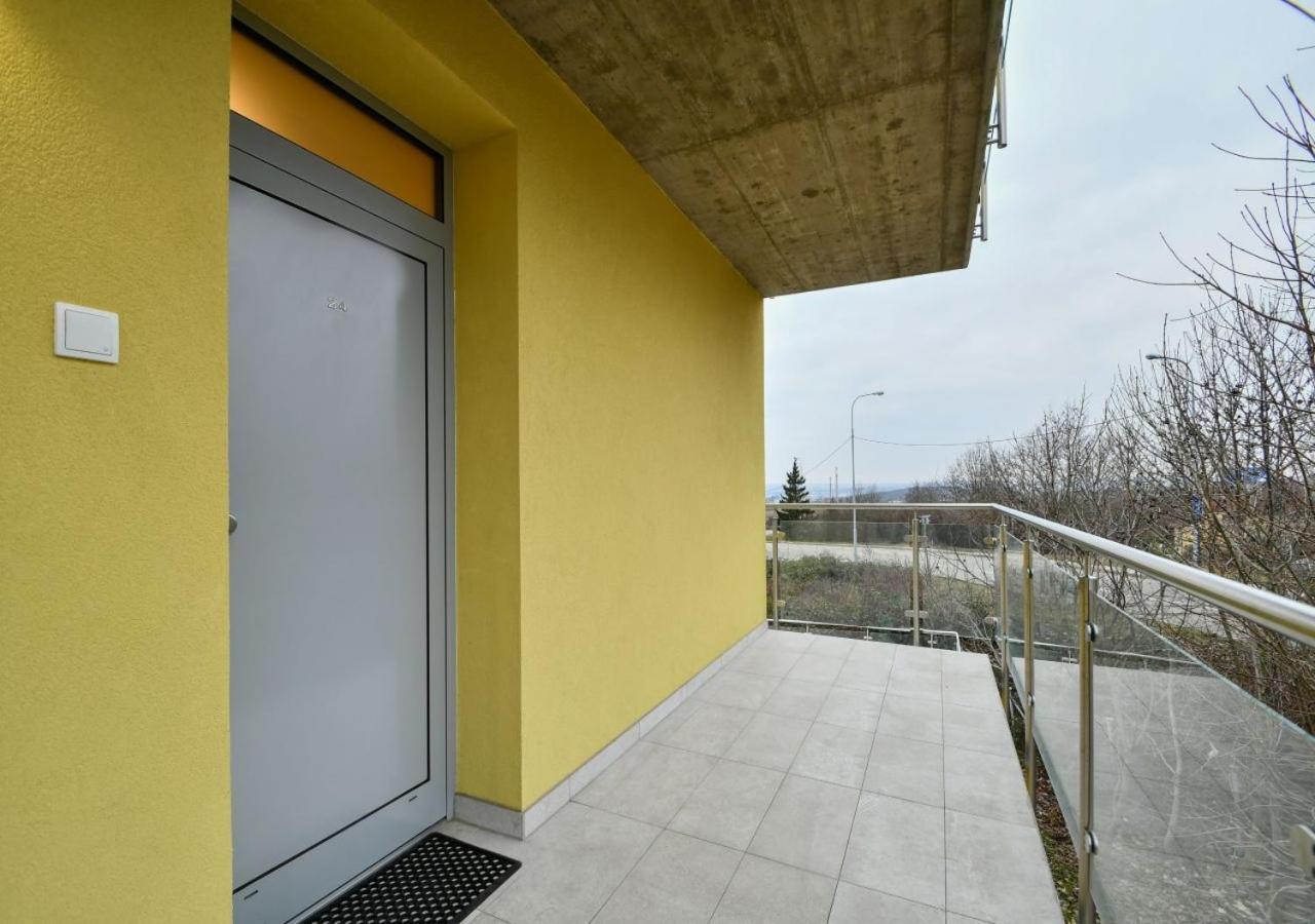 Efi Residence Holzova 28 Брно Екстер'єр фото